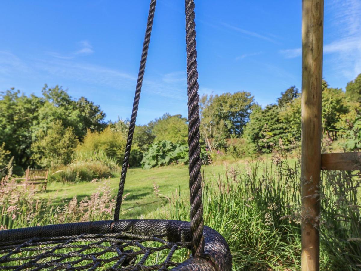 Pond Cottage Truro Bagian luar foto